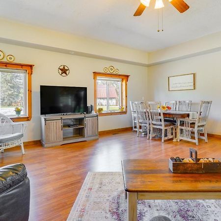 Hocking Hills Hideaway With Hot Tub And Fire Pit! Vila Logan Exterior foto