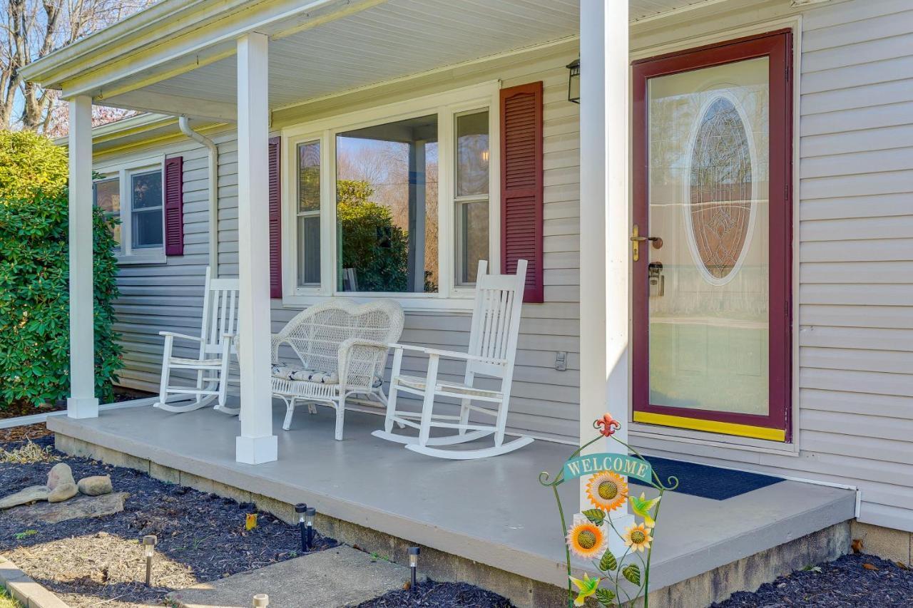 Hocking Hills Hideaway With Hot Tub And Fire Pit! Vila Logan Exterior foto